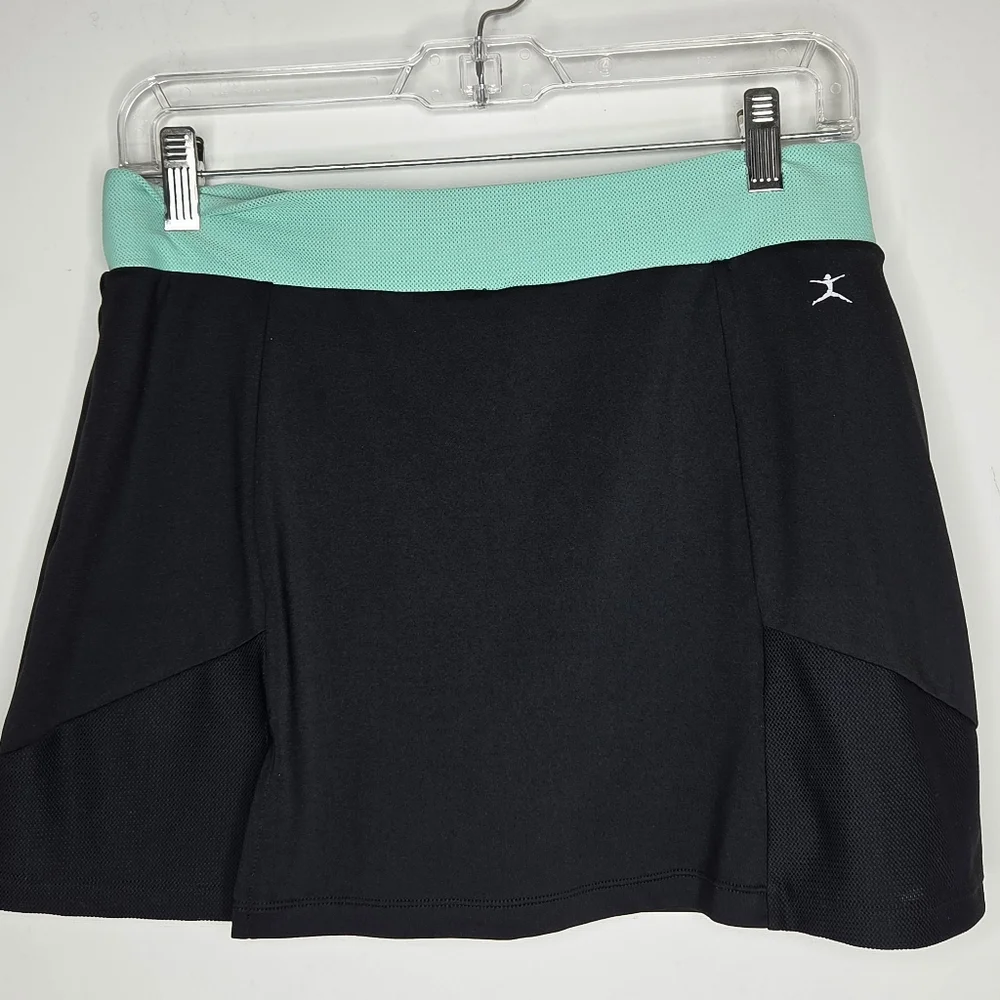 Danskin Size S Stylish Black Athletic Skorts (Skirt w/built-in Shorts) - Picture 1 of 12